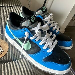 Nike Dunk Low SE black light photo blue mint (kids 7)